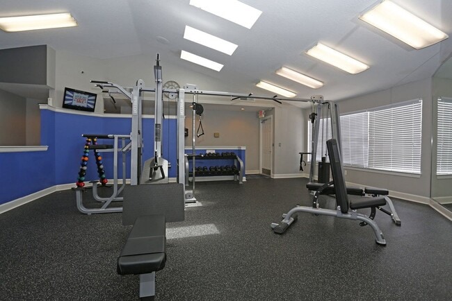 Building Photo - Stonegate Apartments