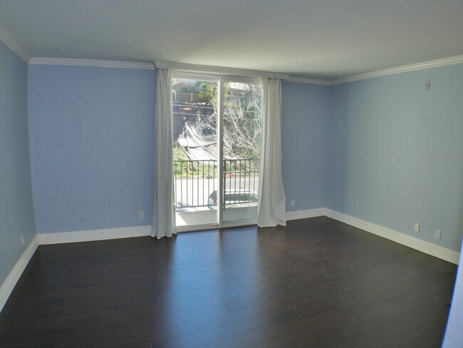 Foto del edificio - 2850 Reynard Way