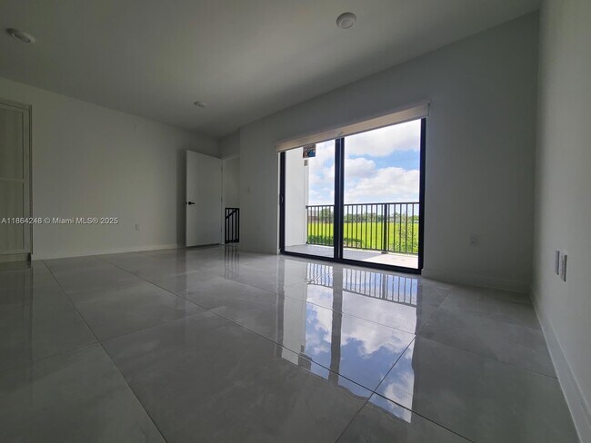 Building Photo - 14585 SW 262nd St