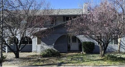 Building Photo - 2056 Victor Ave