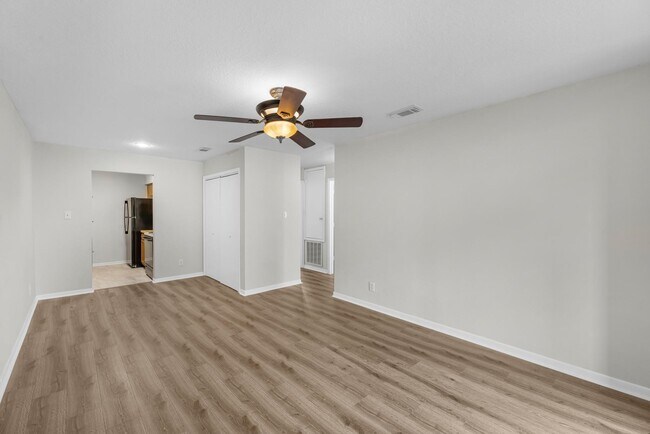 Foto del edificio - 1900 Bay Area Blvd