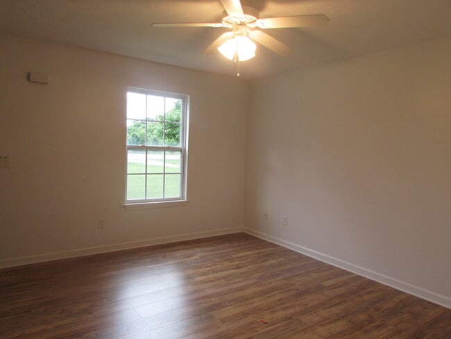 Foto del edificio - Murfreesboro Duplex - Prime Location Near I-840 & I-24!