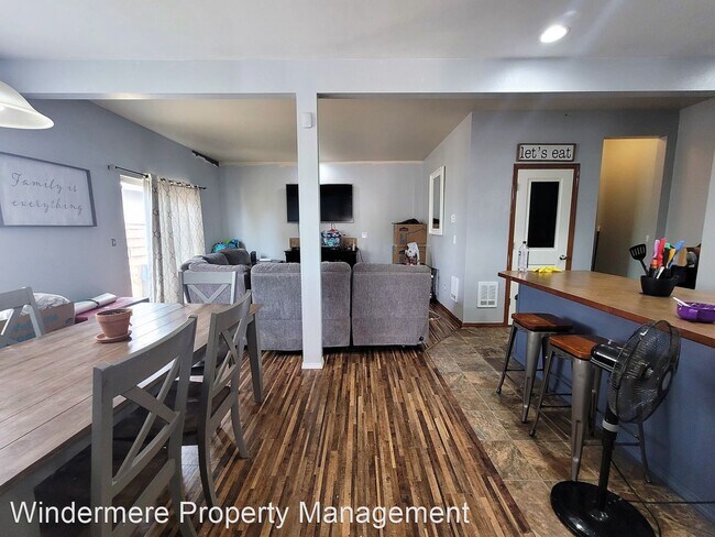 Building Photo - 4 br, 2.5 bath House - 4529 Abalone Street