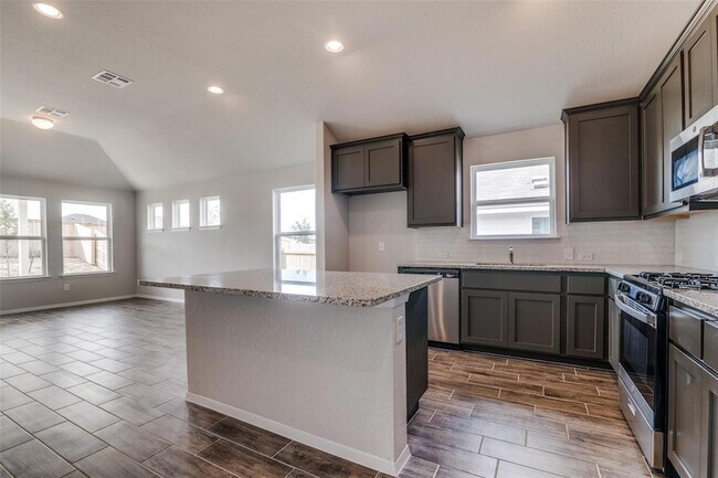 Foto del edificio - 140 Shugart St