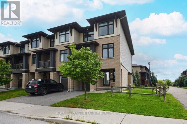 Building Photo - 180 Poplin St