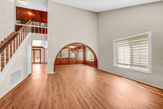 Building Photo - 11454 Doral Ave
