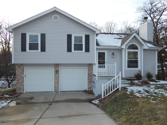 Primary Photo - Beautiful Home in Parkville, MO