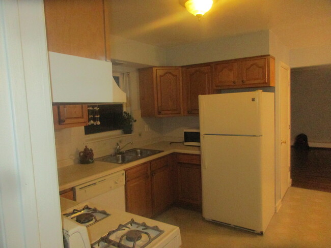 Building Photo - 28 N King Arthur Ct