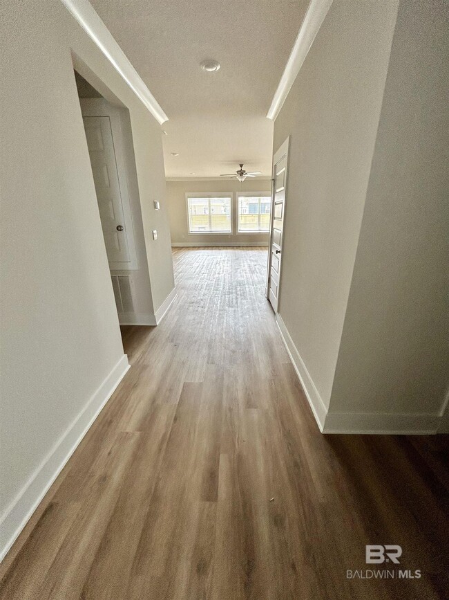 Building Photo - 8708 Sea Star Cir