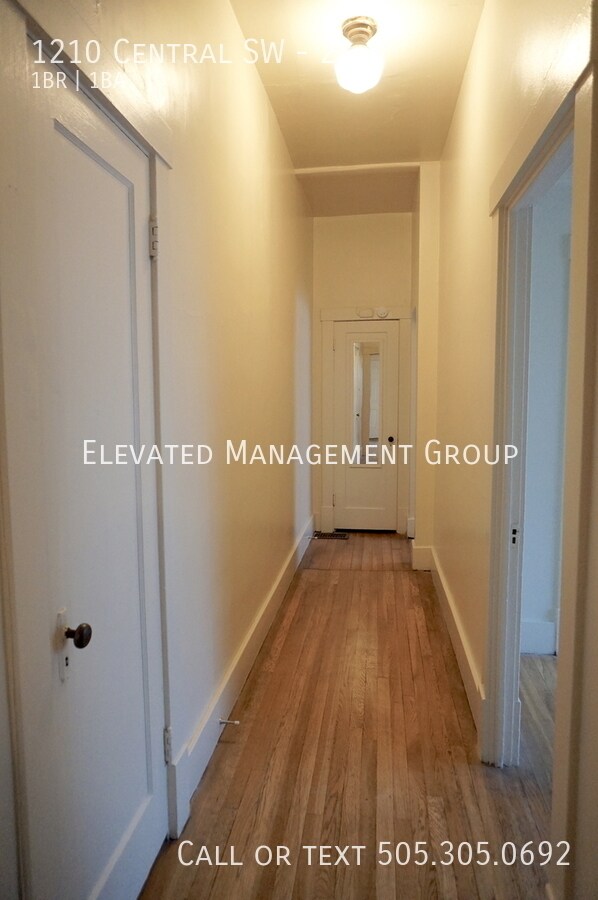 Foto del edificio - 1210 Central Ave SW