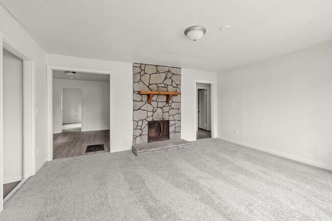 Building Photo - 1893 Princeton Ct SW