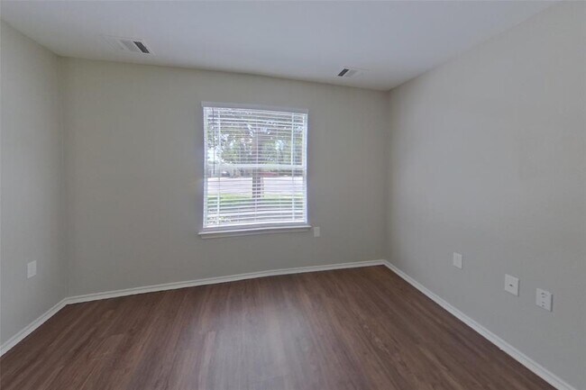 Building Photo - 11312 Hungry Horse Dr