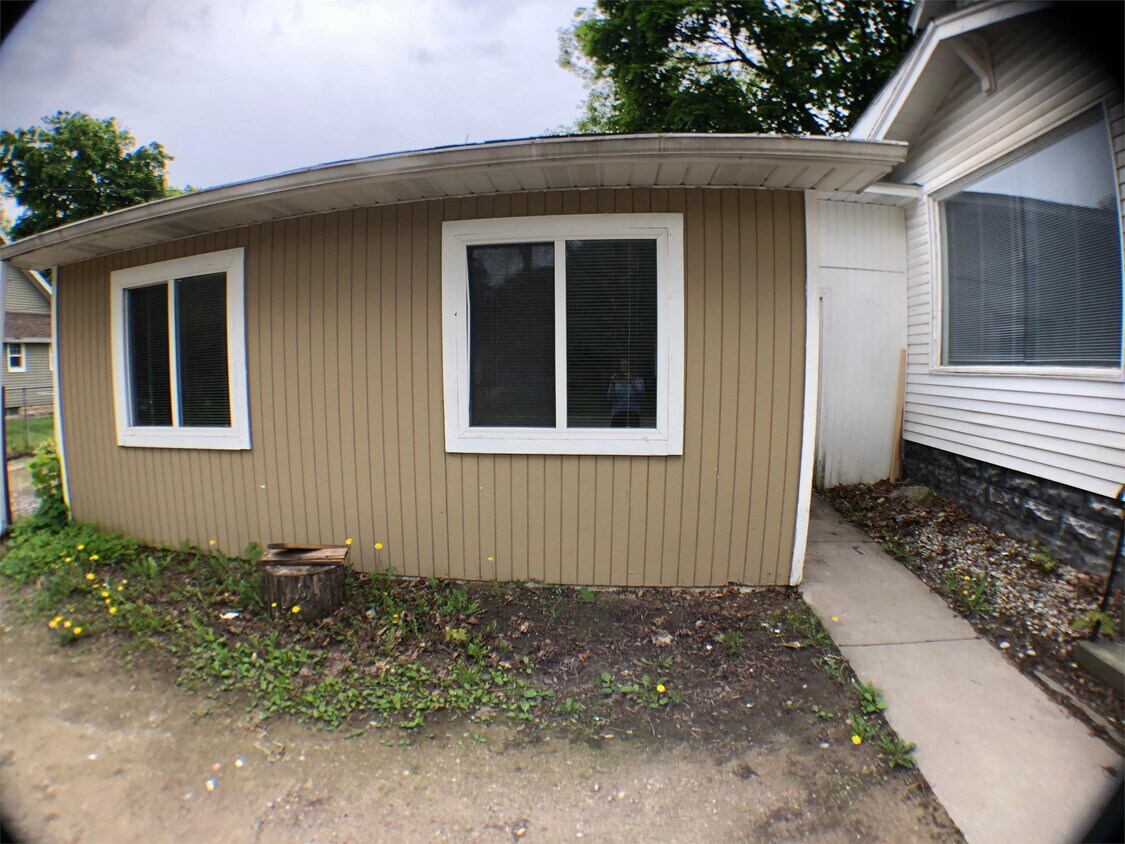 Foto principal - 805 Douglas St