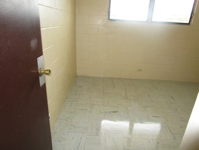 Building Photo - 94-102 Pupunohe St.