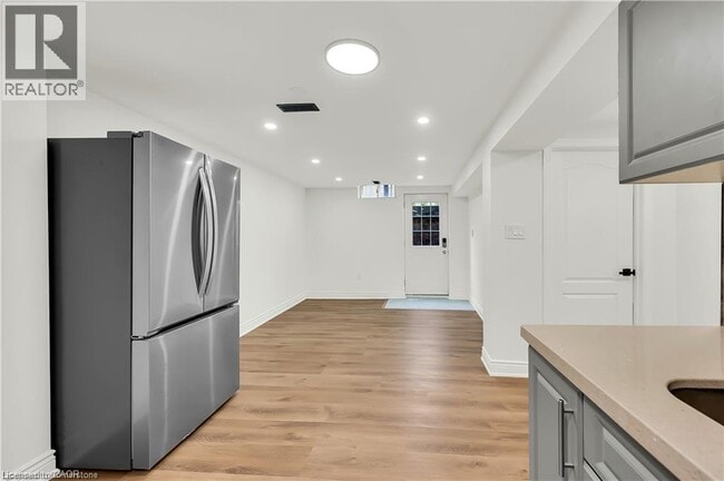 Building Photo - 3608 Cherrington Crescent