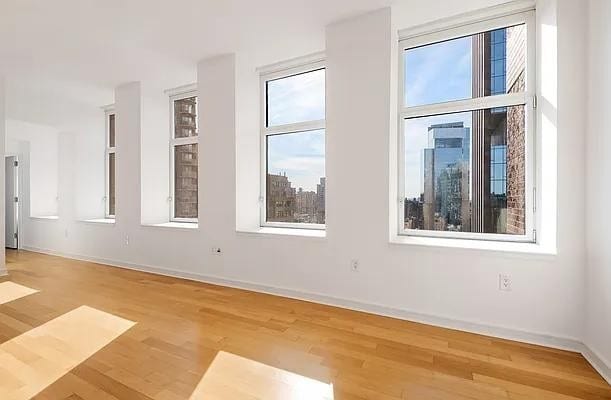 Building Photo - 11 E 29th St
