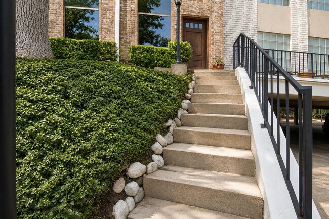 Foto del edificio - 1802 Stoney Brook Dr