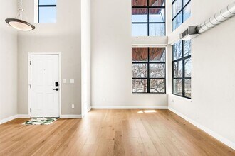 Building Photo - 3047 Tejon St