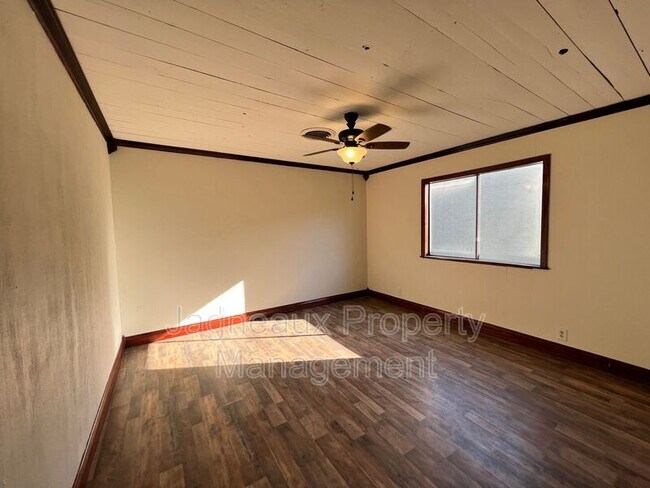 Foto del edificio - 315 E Thomas St