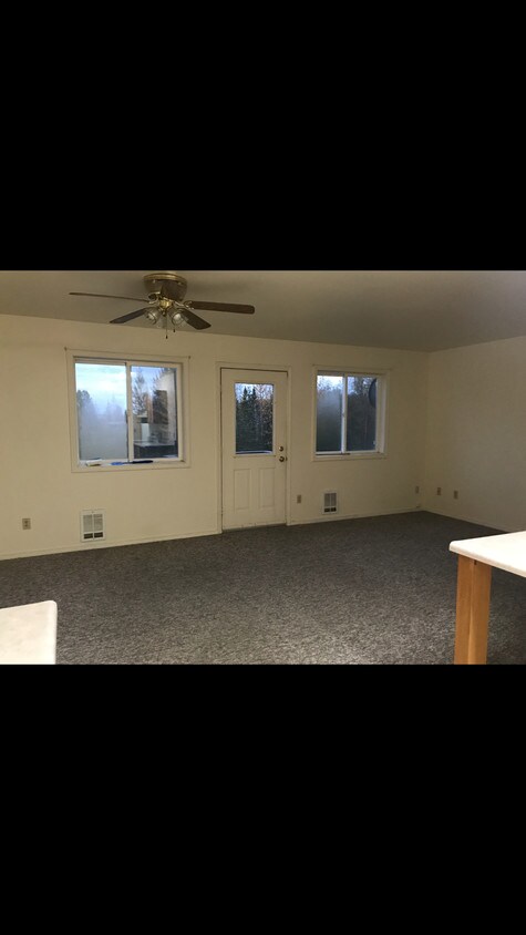 Foto principal - 3230 S Lake View Loop