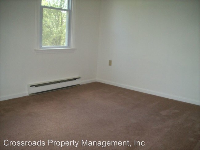 Building Photo - 1613 Chadwick Cir