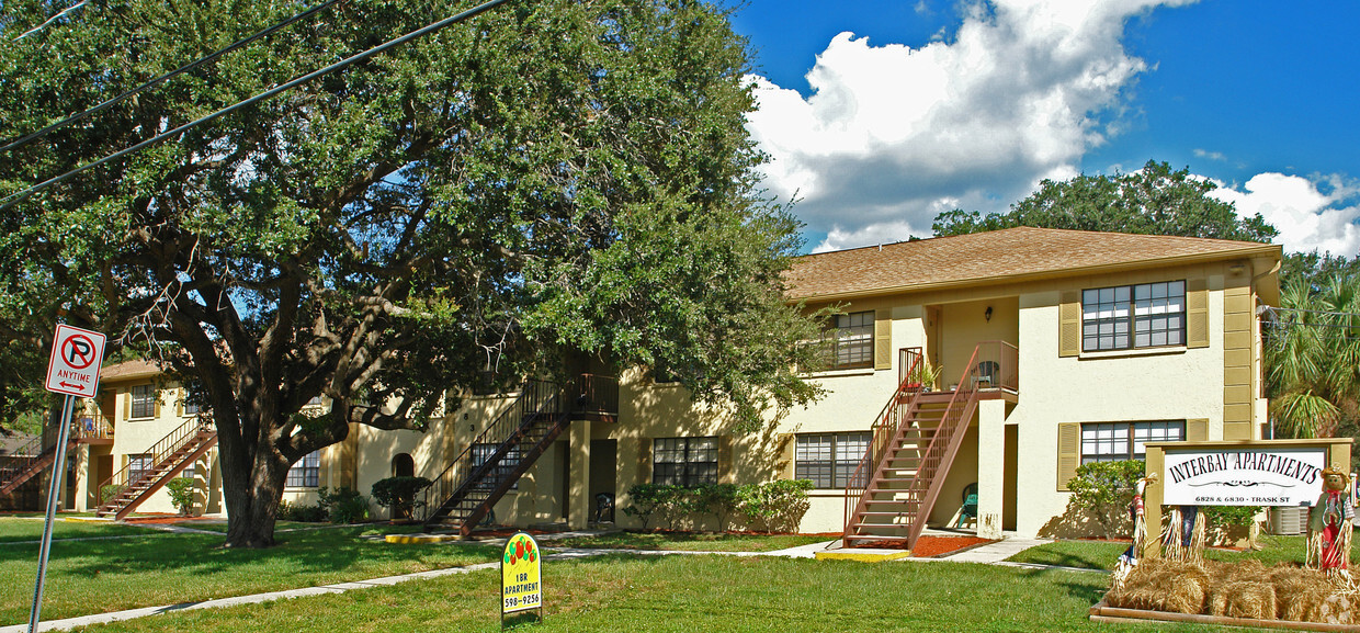 Building Photo - Interbay Apartments