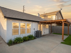 Building Photo - 13979 Green Vista Dr
