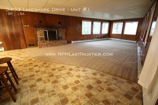 Building Photo - Oversized one bedroom overlooking Lake Hood!
