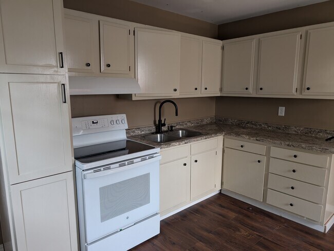 Foto del edificio - 1805 Southwood Dr