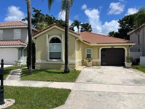 Building Photo - 10169 Serene Meadow Dr N