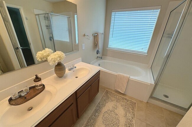 Foto del edificio - 564 Travertine Trail