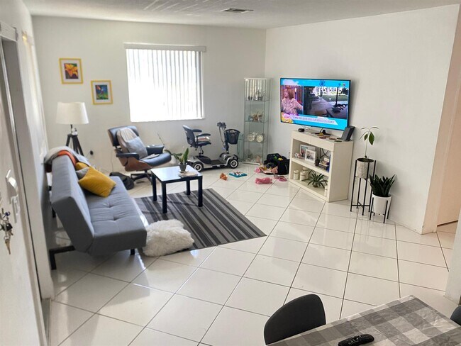 Foto del edificio - 204 NE 10th Ave