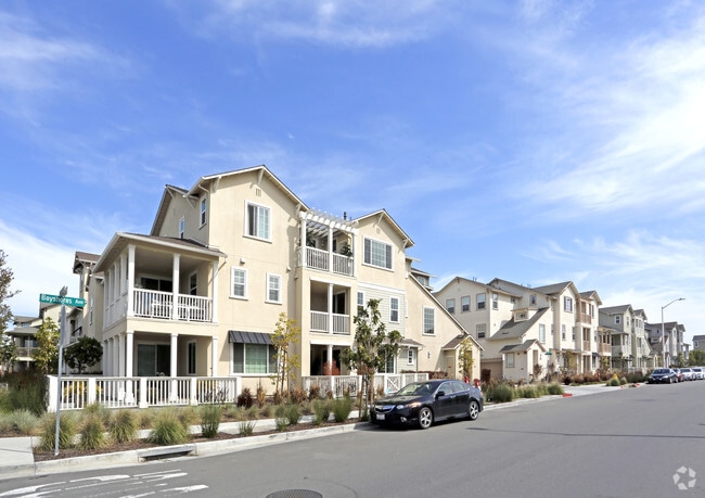 Building Photo - Bayshores