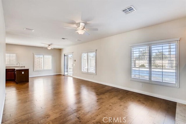 Building Photo - 827 Crestmont Cir