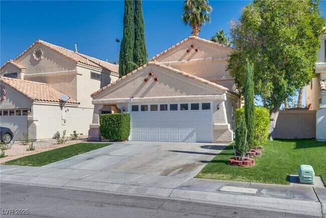 Foto del edificio - 2232 Chapman Hill Dr