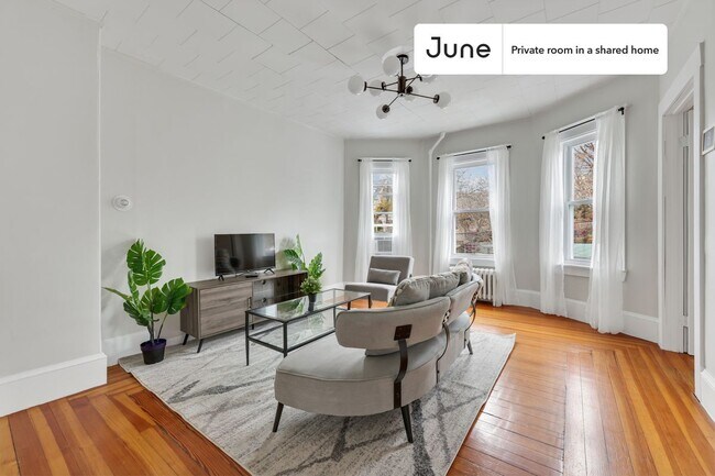 Foto del edificio - Room in Shared 3 bed/1 bath home in Somerville