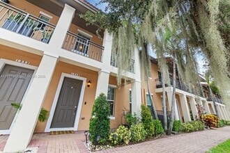 Building Photo - 1228 SW 147th Ave