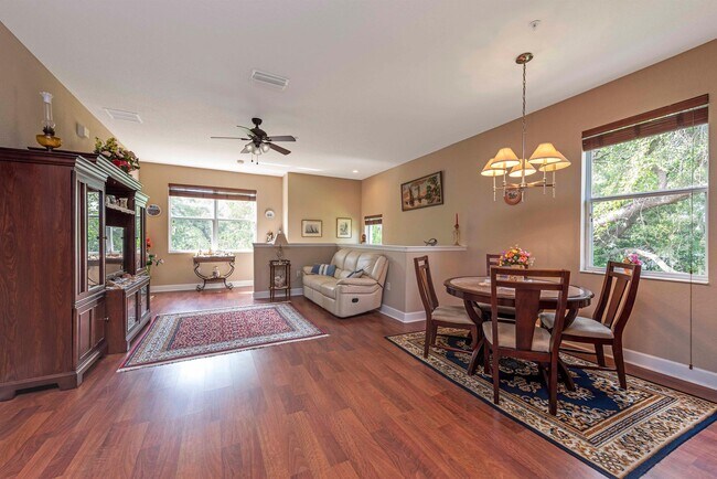 Foto del edificio - 3689 Parkridge Cir