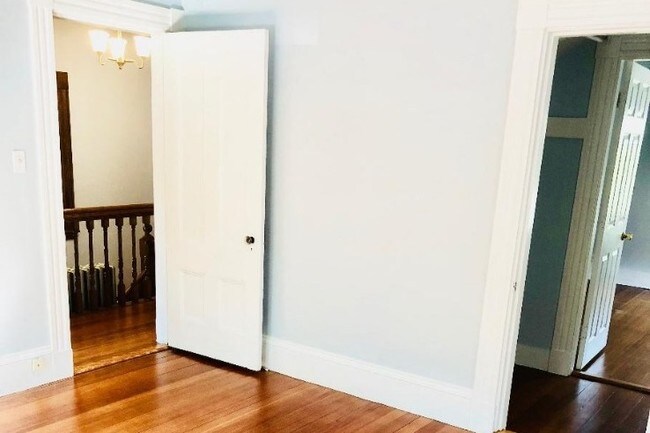 Building Photo - 14 Cypress St