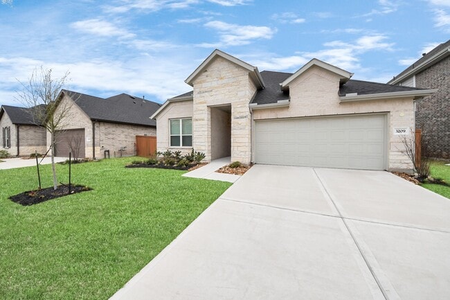 Building Photo - 3209 Anchor Grn Dr