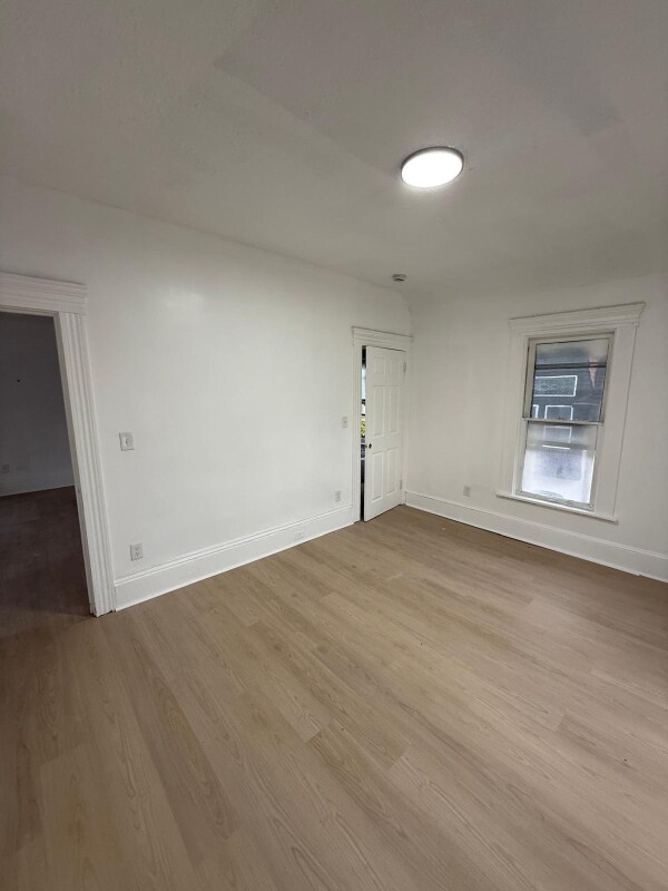 Building Photo - 1447 W 101st St