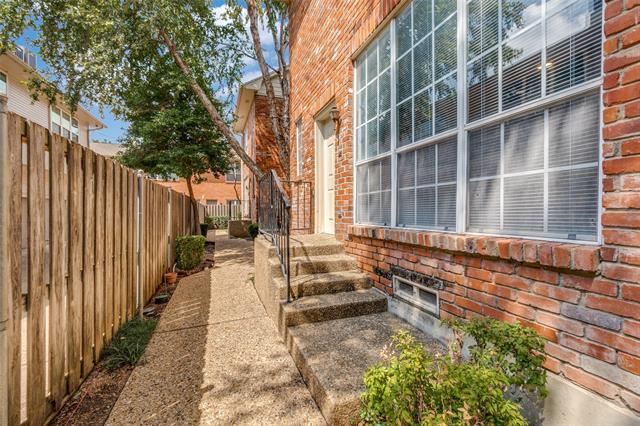 Foto principal - 5907 Hillcrest Ave