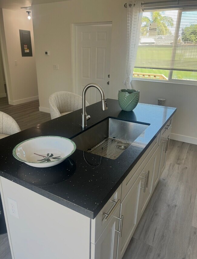 Foto del edificio - 218 E 83rd St