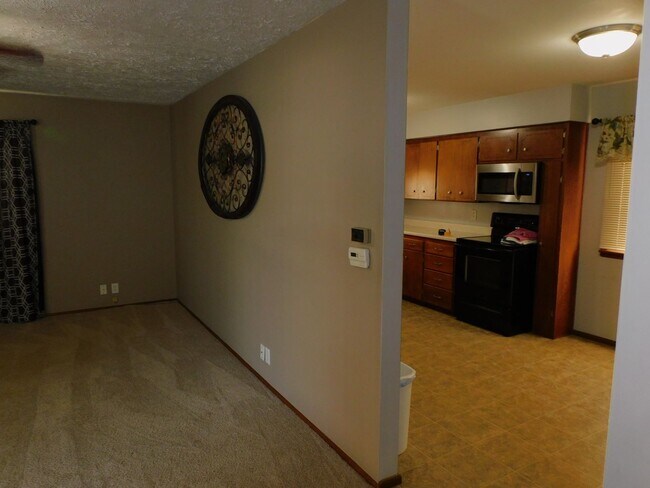 Foto del edificio - 3 bed 2 bath home