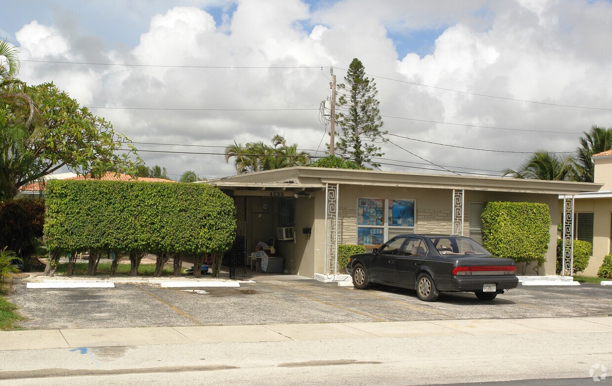 Foto principal - 4533 Bougainvilla Dr