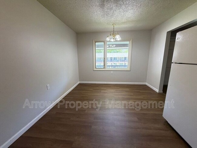 Foto del edificio - 650 E 12th St
