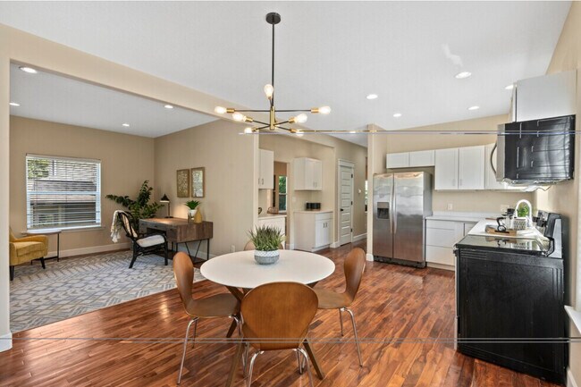 Foto del edificio - 7321 NE 8th Ave