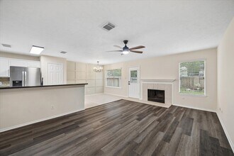 Building Photo - 7 Wineberry Pl