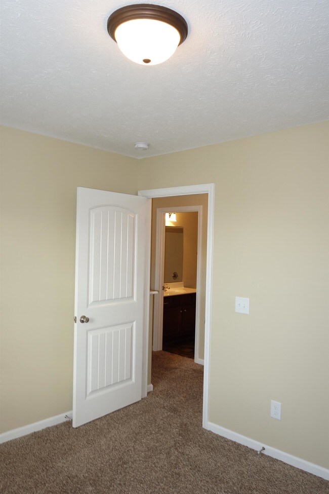 second bedroom - 104 Read Tavern Rd