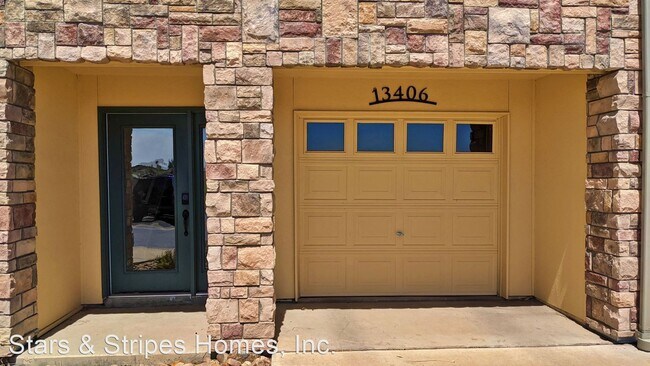 Building Photo - 2 br, 2.5 bath House - 13406 Via Varra